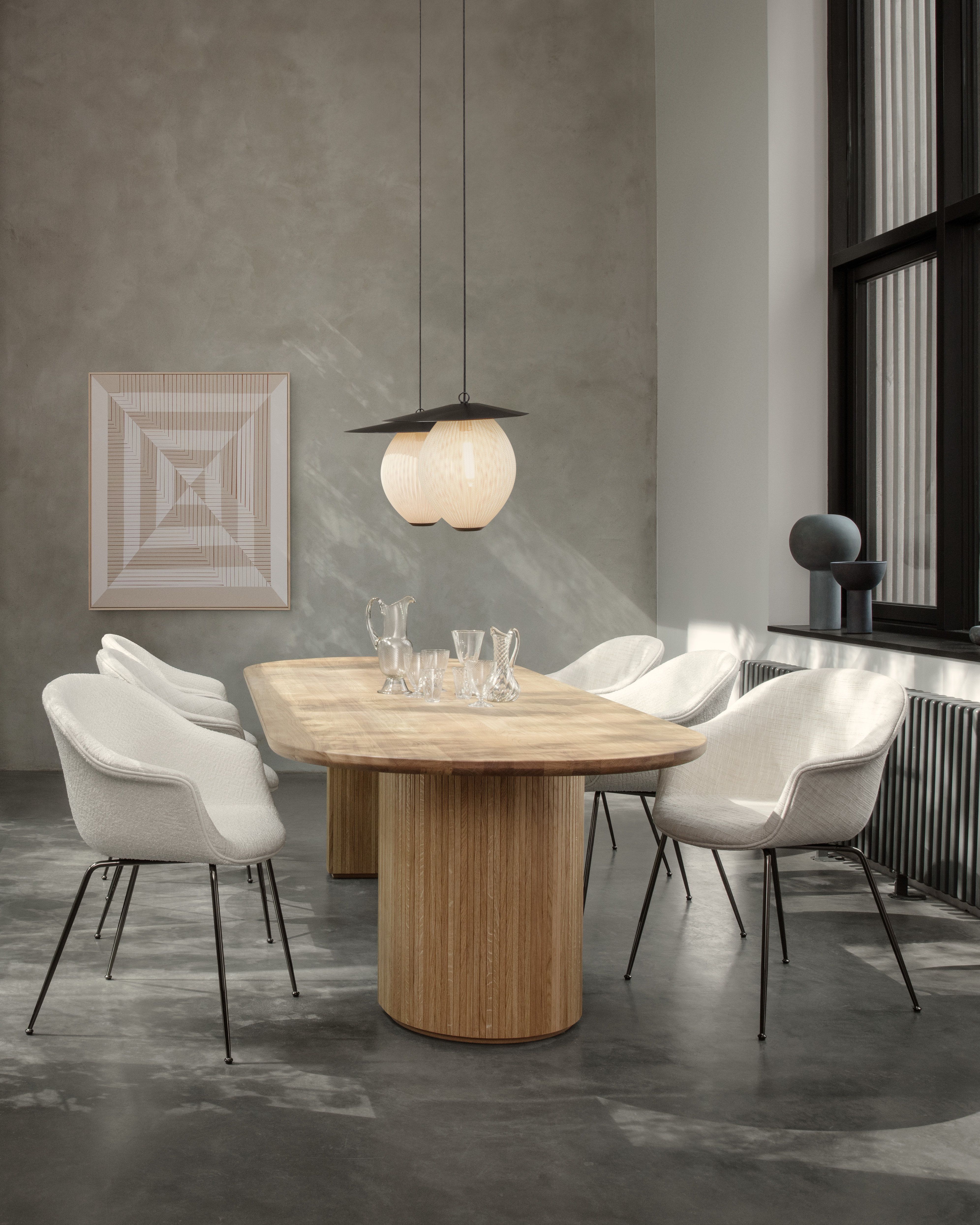 batdiningchair-moondiningtable-satellitependant-on-v2