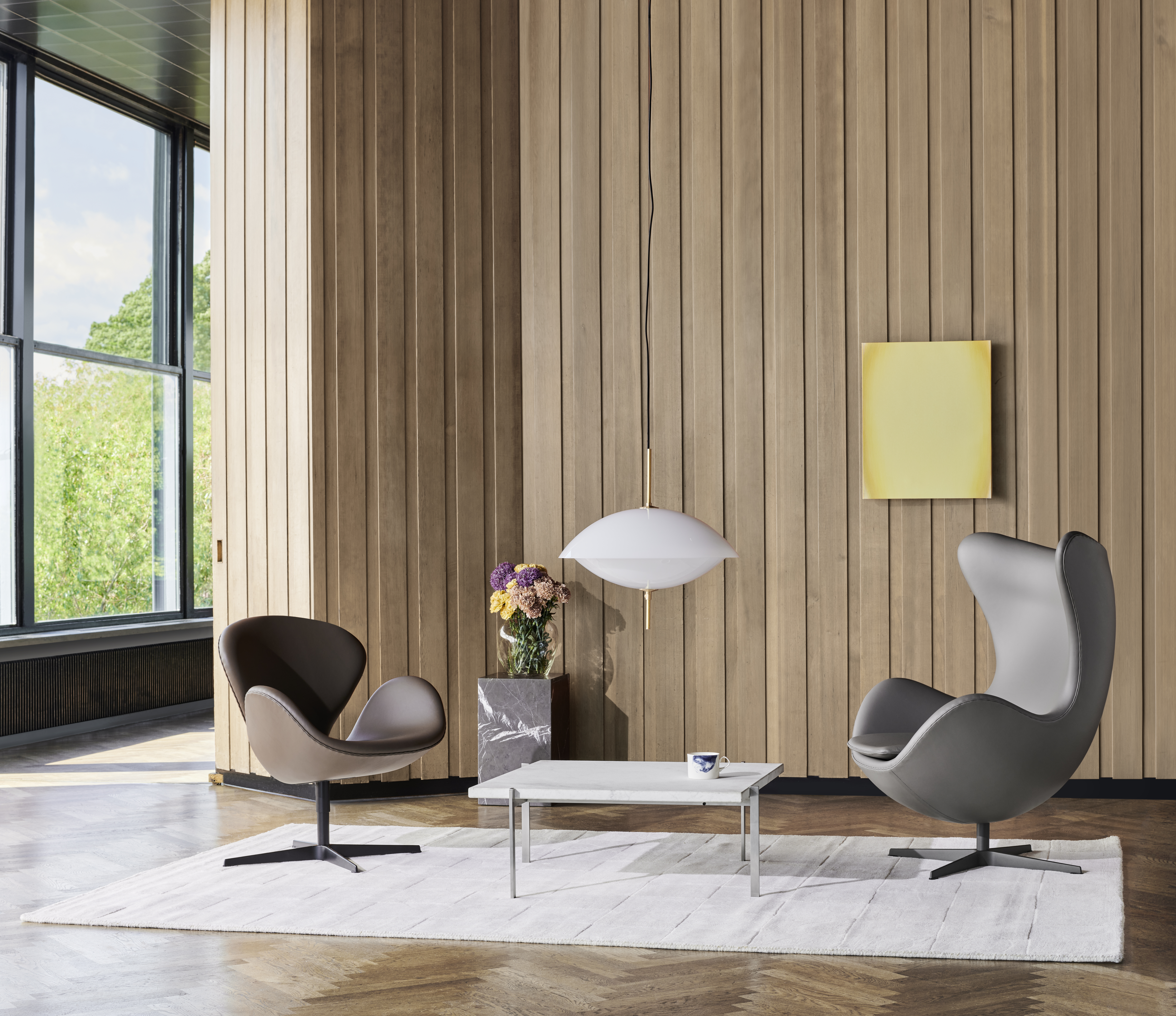 fh-clam-pendant-large-egg-lounge-chair-swan-lounge-chair-pk65-table-1-rgb