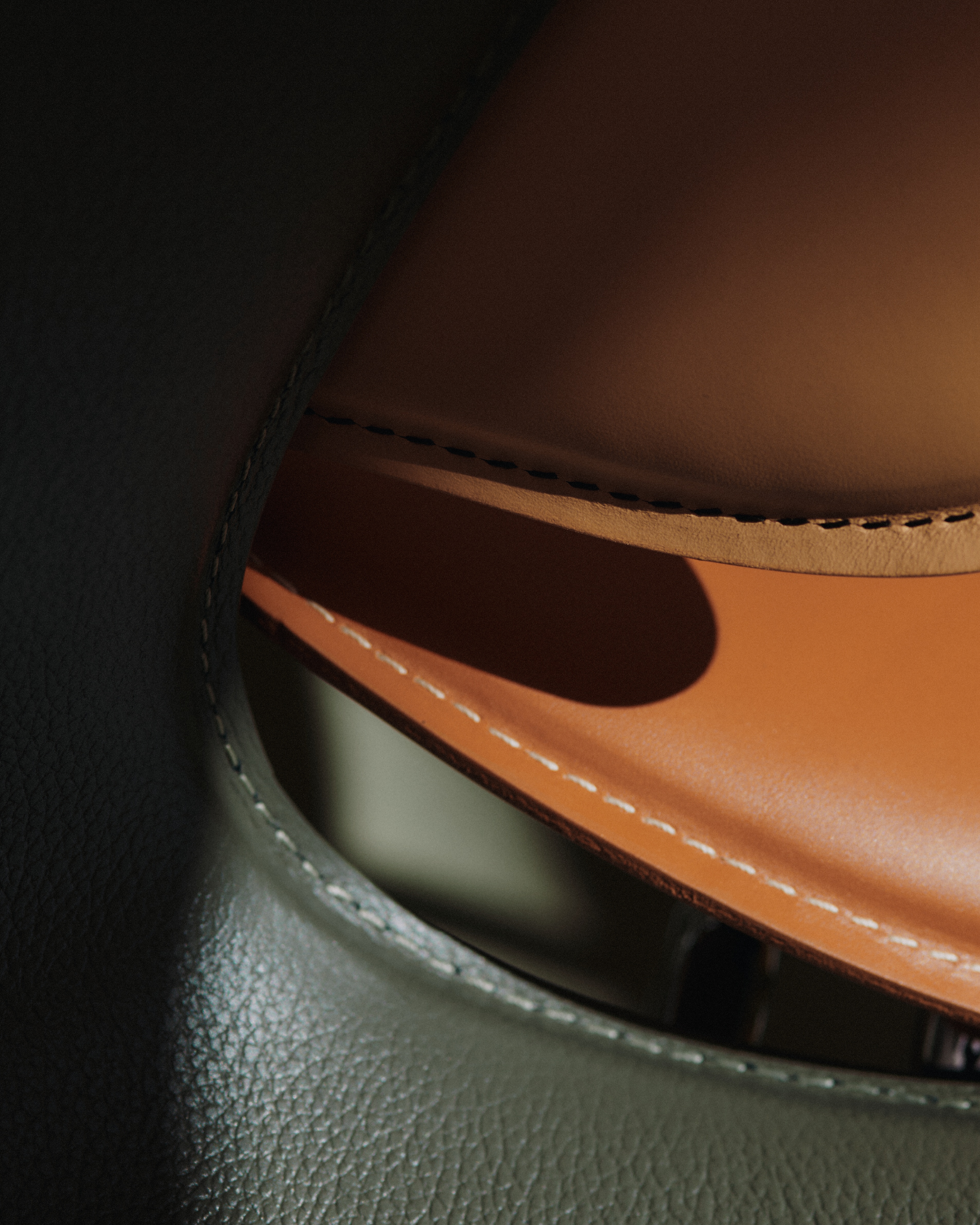 fh-series-7-tailored-3107-warm-ecru-saddle-brown-slate-grey-detail