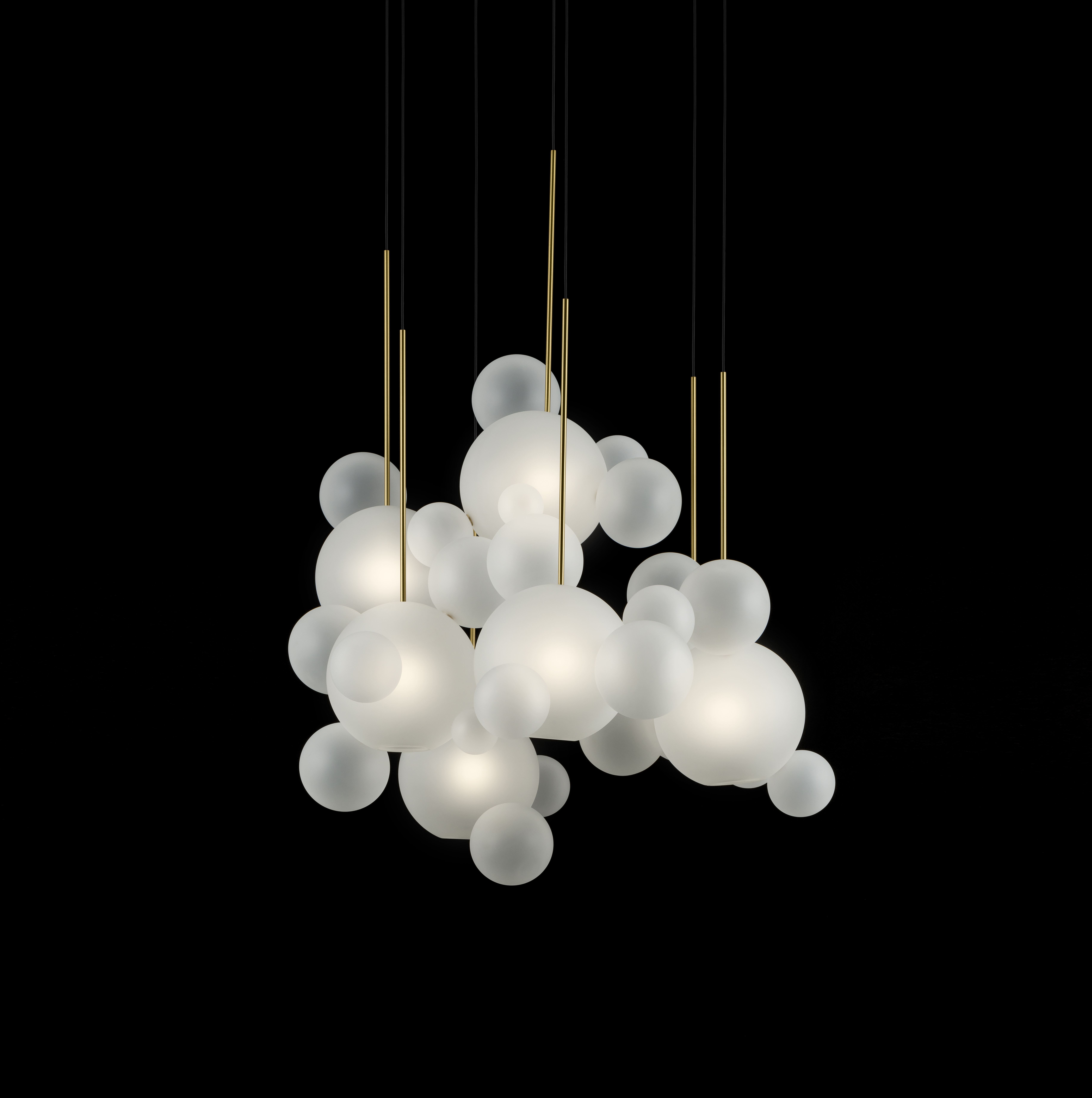 giopatocoombes-bolle-frosted-circular-chandelier-34-bubbles-ph-federicovilla