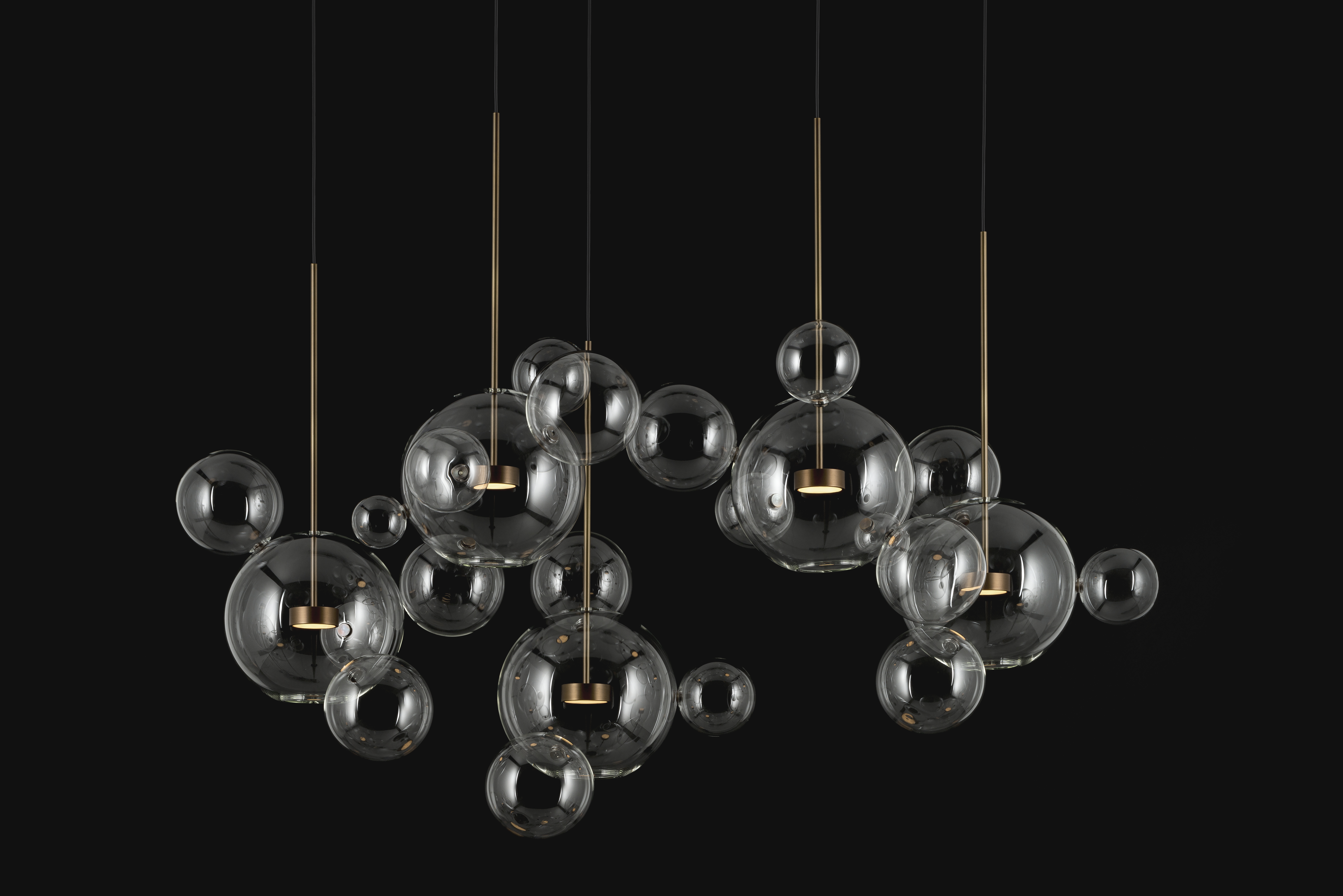 giopatocoombes-bolle-zigzag-chandelier-24-bubbles-ph-federicovilla-1755548144