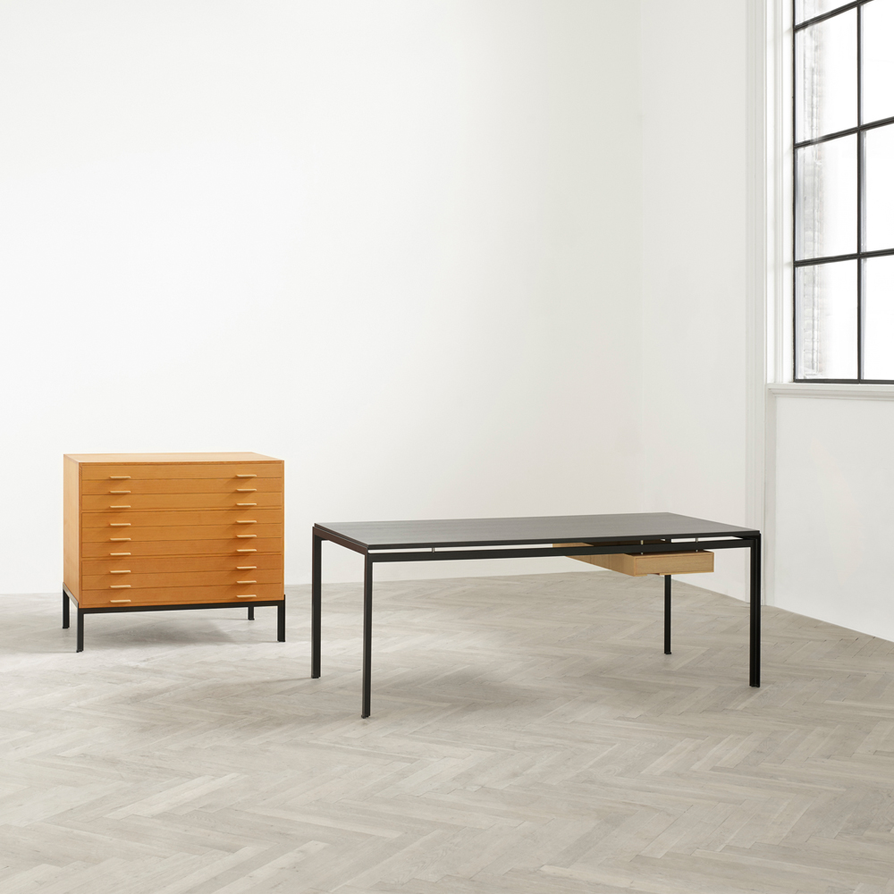 PK52 Professor Desk