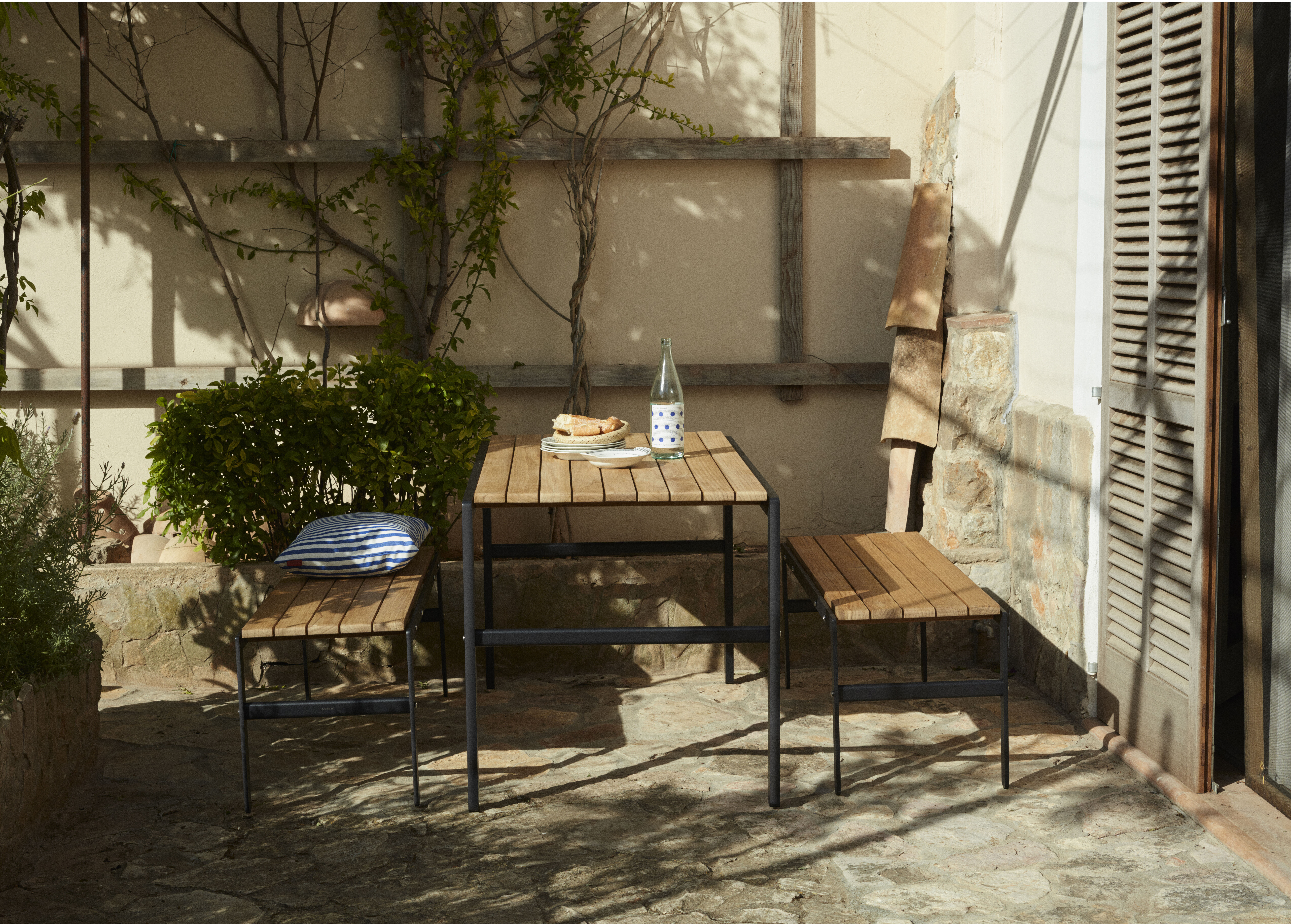 reform-table-bench-01