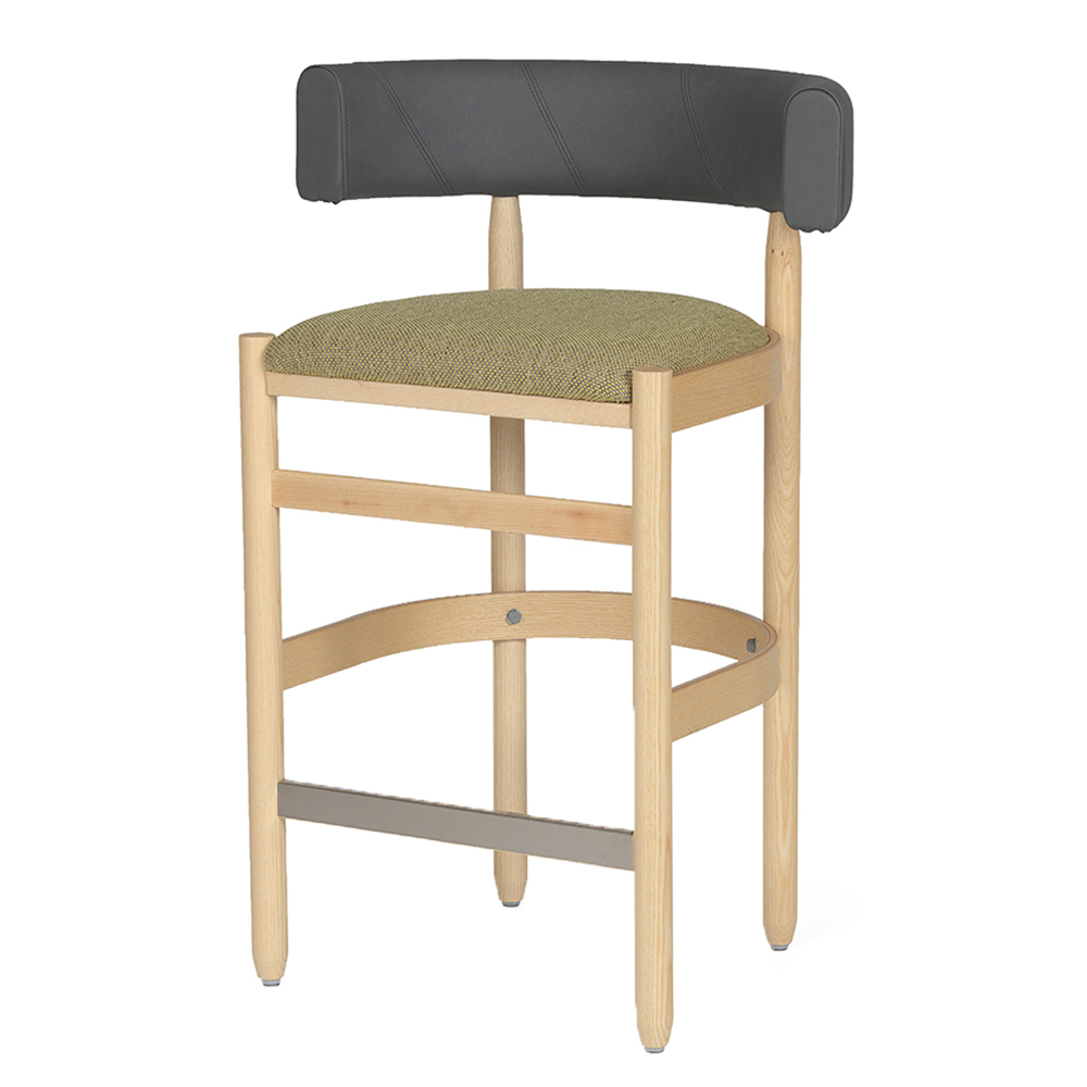botero-stool-2426-1751259998
