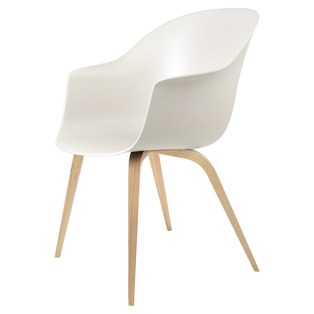 gubi-bat-dining-wood-base-2
