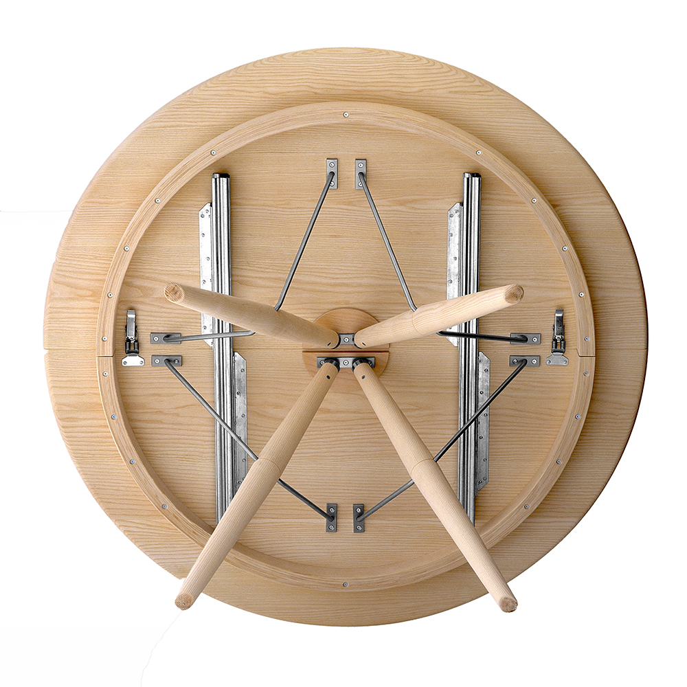 PP75 Dining Table